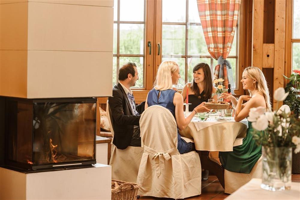 Landhotel Wachau เอมแมร์สดอร์ฟ อัน แดร โดเนา ภายนอก รูปภาพ