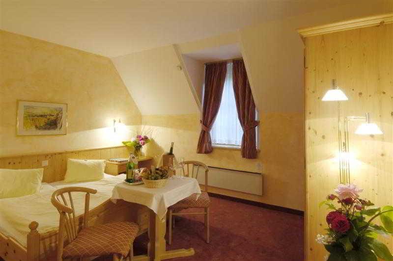 Landhotel Wachau เอมแมร์สดอร์ฟ อัน แดร โดเนา ภายนอก รูปภาพ
