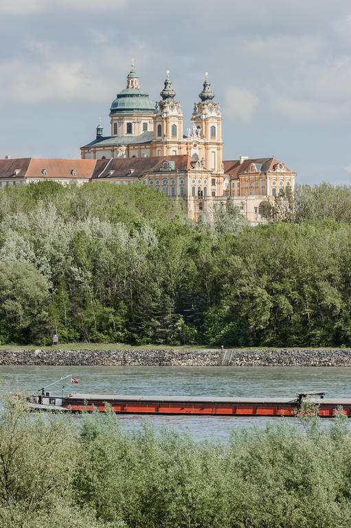 Landhotel Wachau เอมแมร์สดอร์ฟ อัน แดร โดเนา ภายนอก รูปภาพ