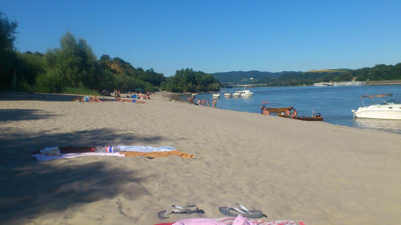 Landhotel Wachau เอมแมร์สดอร์ฟ อัน แดร โดเนา ภายนอก รูปภาพ